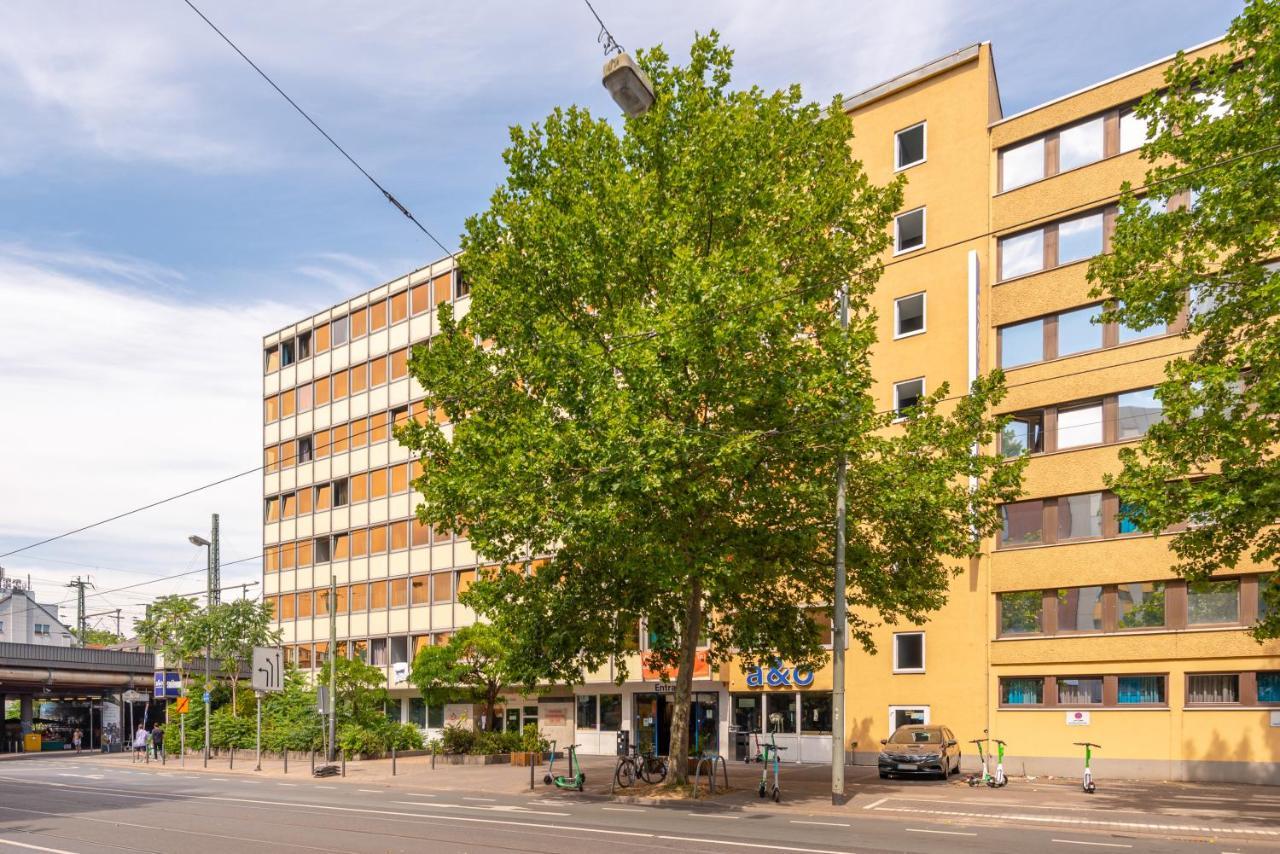 A&O Frankfurt Galluswarte Hotel Frankfurt am Main Exterior photo